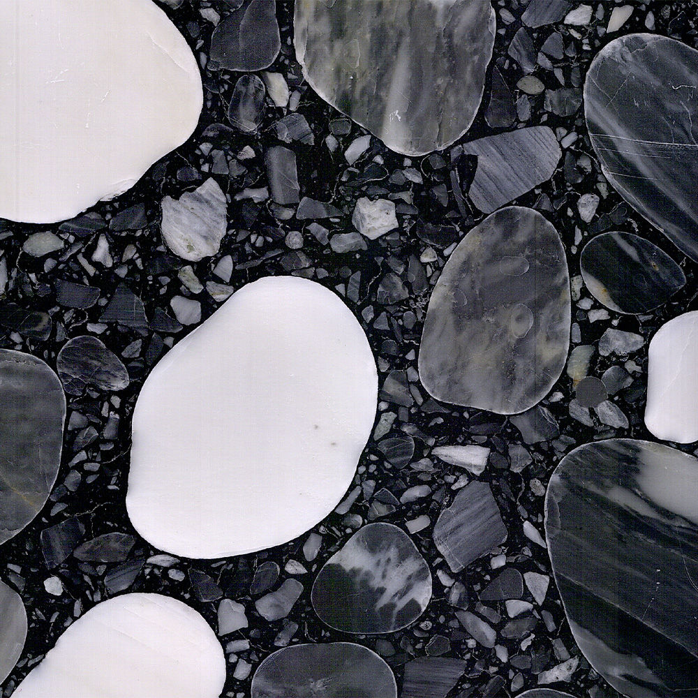 8516 Black Mochi
